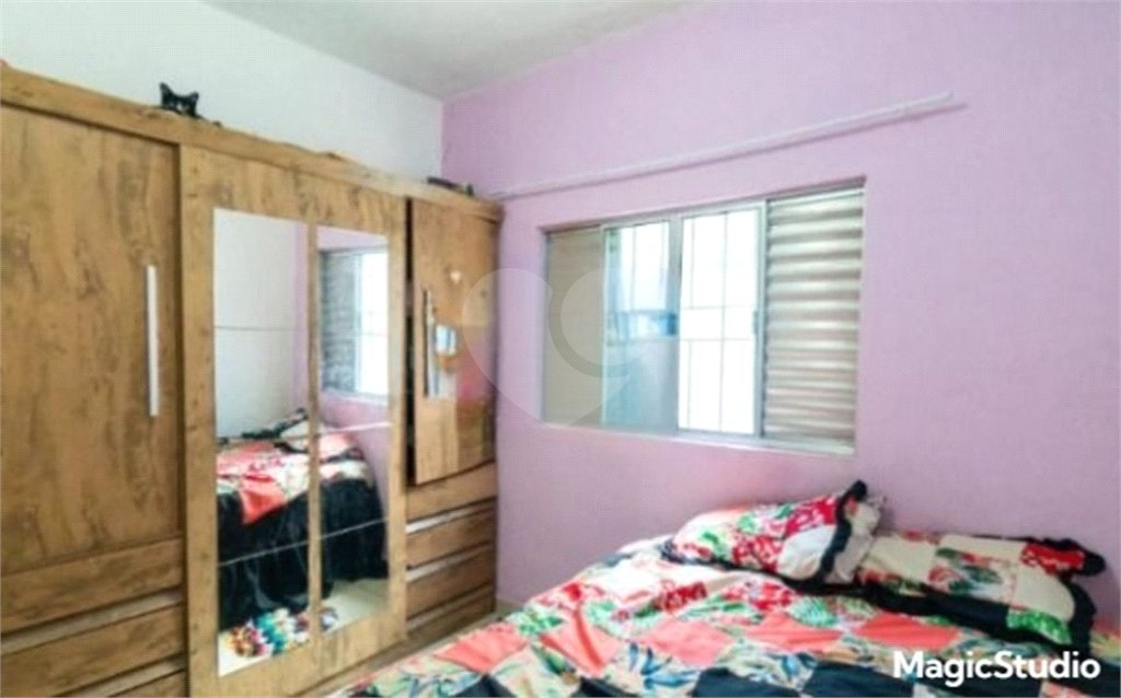 Casa com 200m² , 4 dormitórios , sendo 3 suítes , 2 vagas , à venda no Jabaquara.