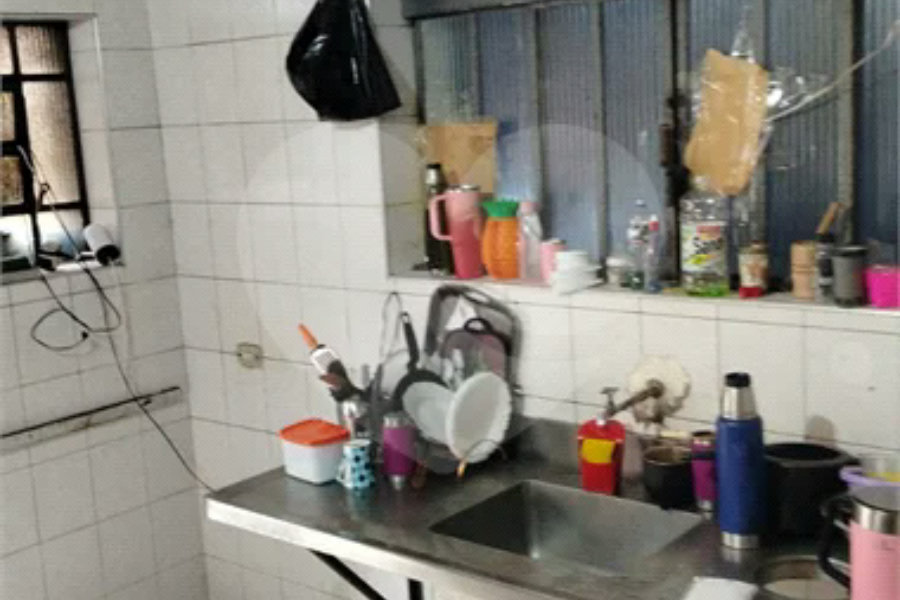 Casa à venda com 3 quartos, sendo 1 suíte,  em Bom Retiro, São Paulo, SP