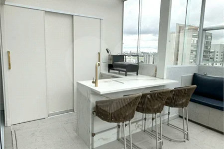 Apartamento de 140 m², 2 dormitórios sendo uma suìte, 3 vagas - Campo Belo/SP.
