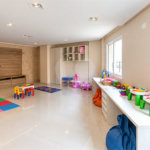 Apartamento de 130 m² no Jardim do Mar, com 3 suítes, 4 banheiros, varanda gourmet, 2 vagas e condomínio completo com piscina aquecida e lazer.