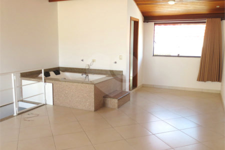 Sobrado à venda na Saúde -2/3 Quartos, 1/2 suítes, 2 Vagas na garagem - metrô Praça da Árvore