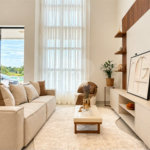 Indaiatuba - Casa condomínio Park Vista Real - AT : 200m - AC : 140m - Boiller Instalado - torneiras quentes - 3 quartos : sendo 1 suite - Suite - Ar Condicionado Samsung 12 Btu’s; arandelas de cabeceira , Dommus Closet . Esquadria , porta automática . 2 Quartos - Ar Condicionado Samsung 9 Bt