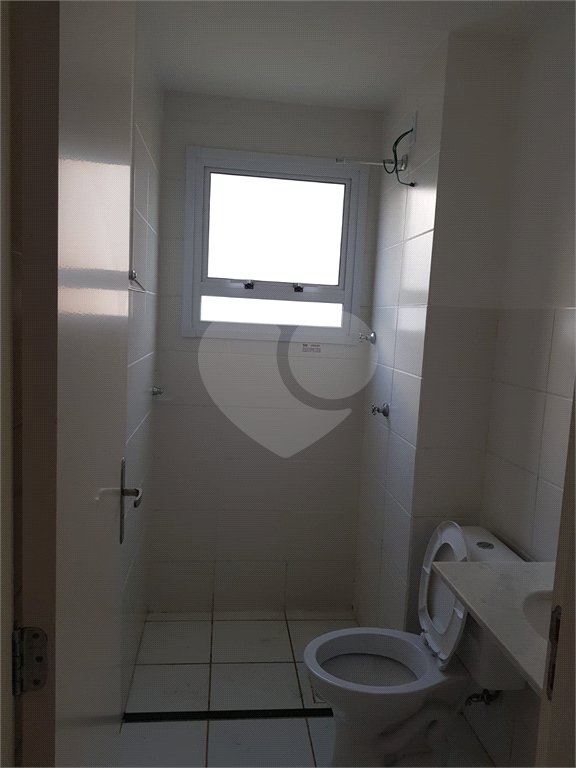 Apartamento em condomínio fechado em Itatiba- SP.