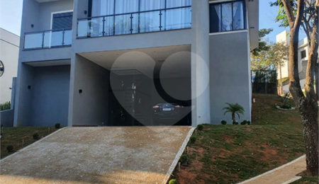 Casa à venda com 3 suítes no condomínio Villa Ravenna, Itatiba - SP