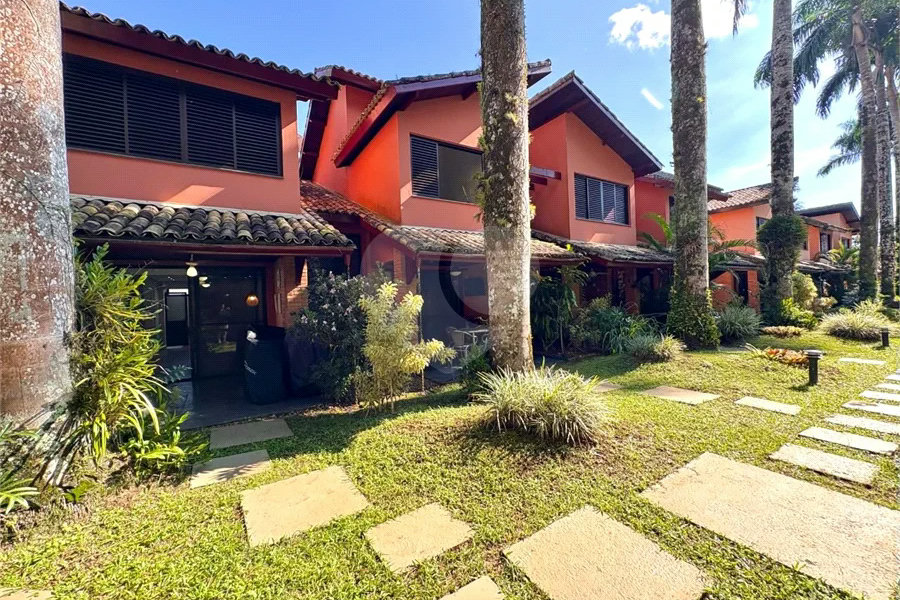 Villagio à venda com 2 quartos, sendo 1 suíte,  em Riviera de São Lourenço, Bertioga, SP