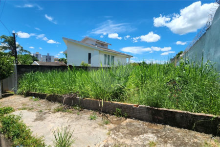 Terreno á venda no Parque Santa Monica