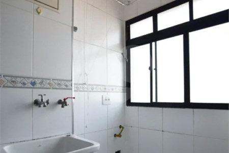 VENDA Apartamento de 55 m² | 2 dormitórios | Varanda | 1 Vaga Coberta – Bem Localizado - Mooca