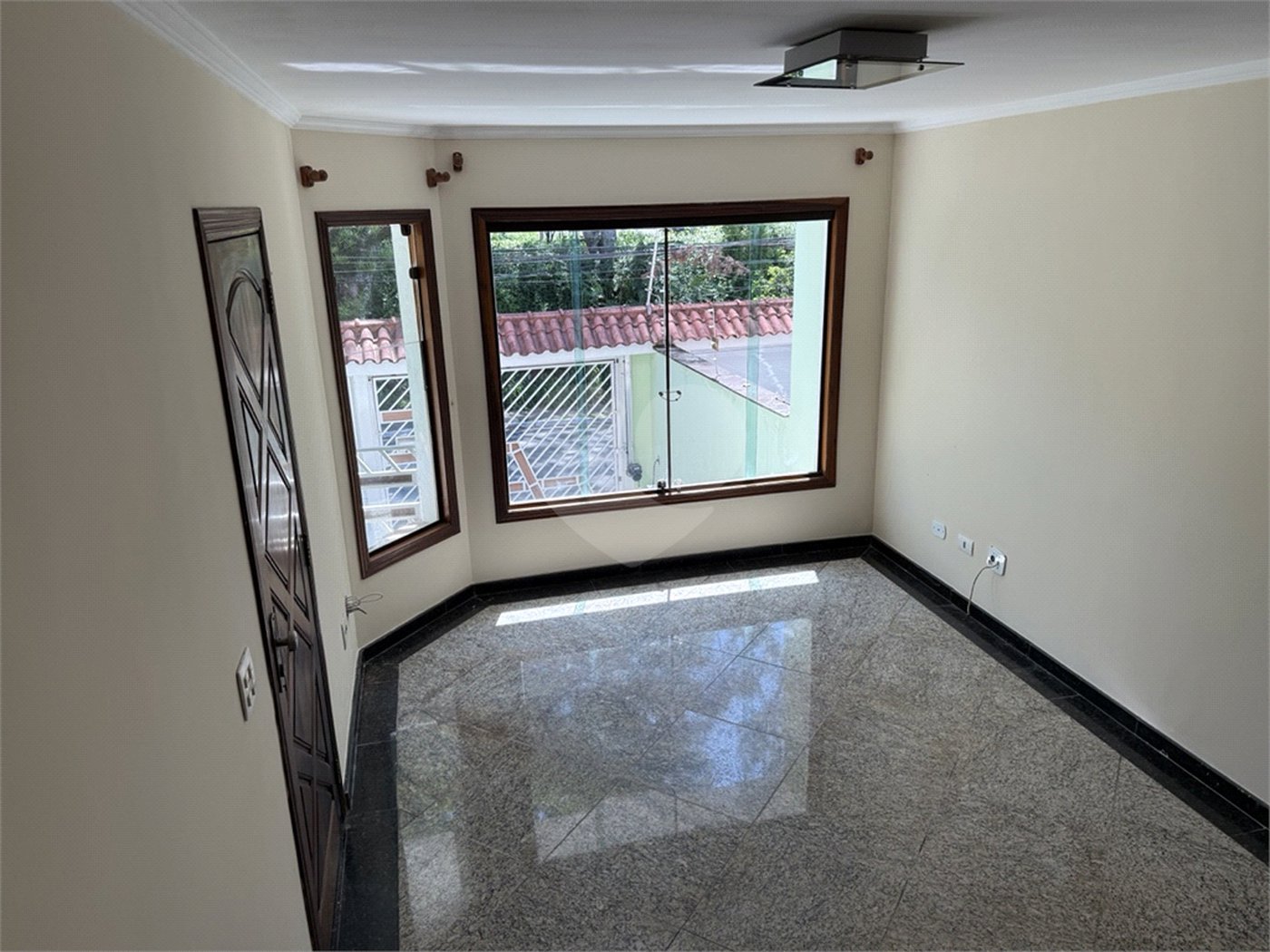 Casa com 3 quartos, 1 suíte, 3 banheiros e vagas de garagem no Tremembé em São Paulo