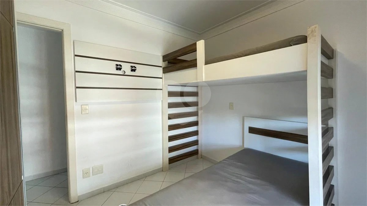 Apartamento à venda ou para alugar com 3 quartos, sendo 1 suíte,  em Riviera de São Lourenço, Bertioga, SP