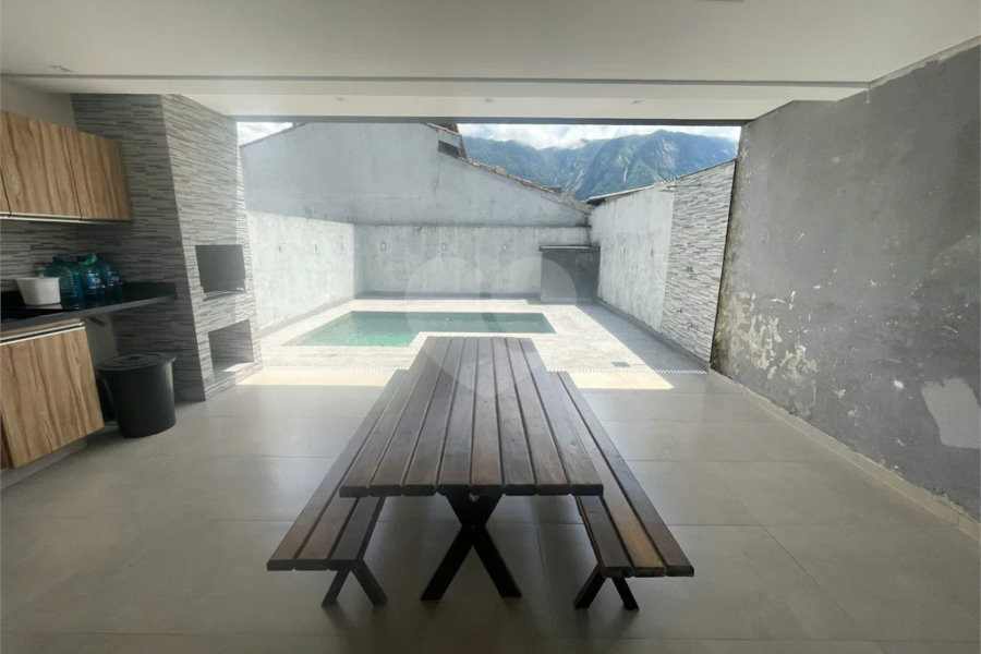 Casa à venda ou para alugar com 3 suítes em Morada da Praia, Bertioga, SP