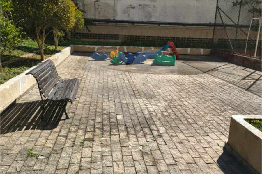 Jardim Prudência, 2 dormitórios , condomínio agradável e familiar