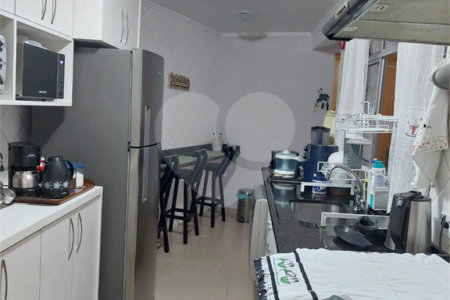 Apartamento de 70m² com 2 dormitórios e 1 vaga.
