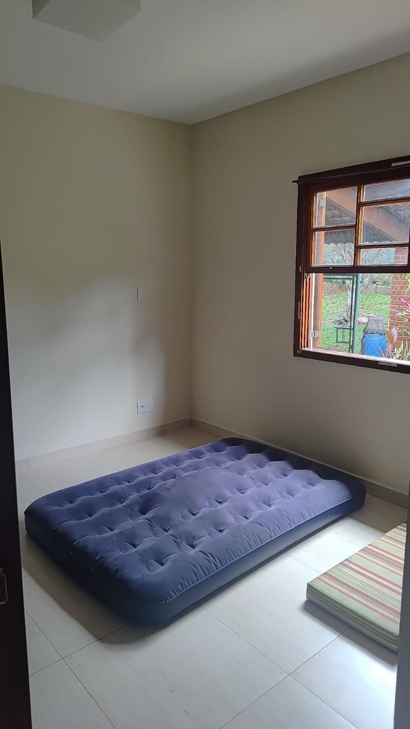 Casa à venda com 3 quartos, sendo 2 suítes, no condomínio Cafezal VI, Itupeva - SP
