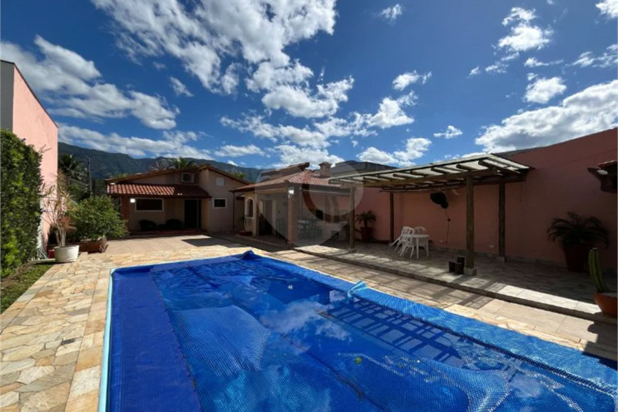 Casa à venda com 3 quartos, sendo 1 suíte, em Morada da Praia, Bertioga, SP