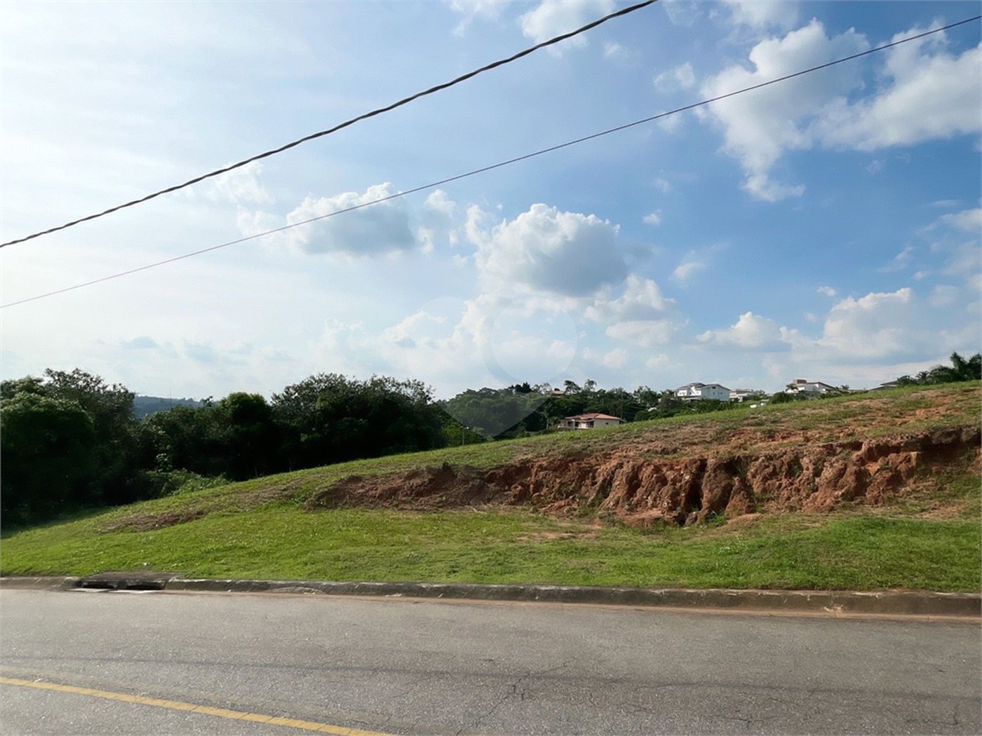 Terreno a venda no Condomínio Residencial Santa Isabel