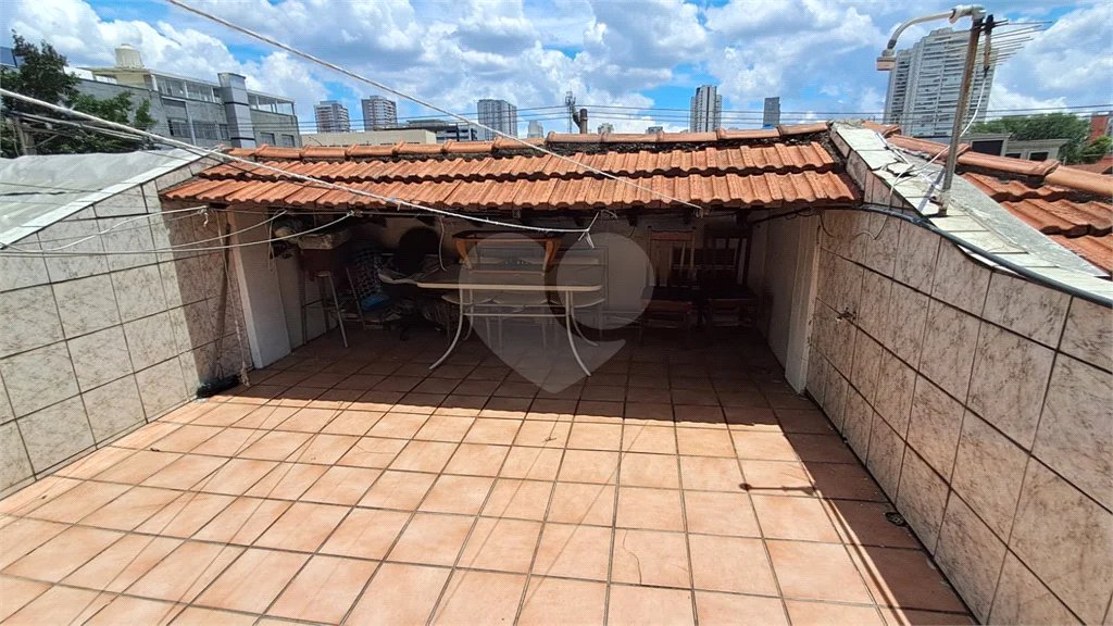 Sobrado à venda | 740 m² | 5 dormitórios (1 suíte) no Bom Retiro!