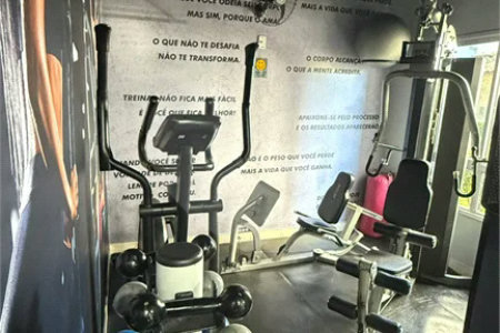 Apartamento com 48m², 2 dormitórios, 1 vaga de garagem, à venda em Itaquera.