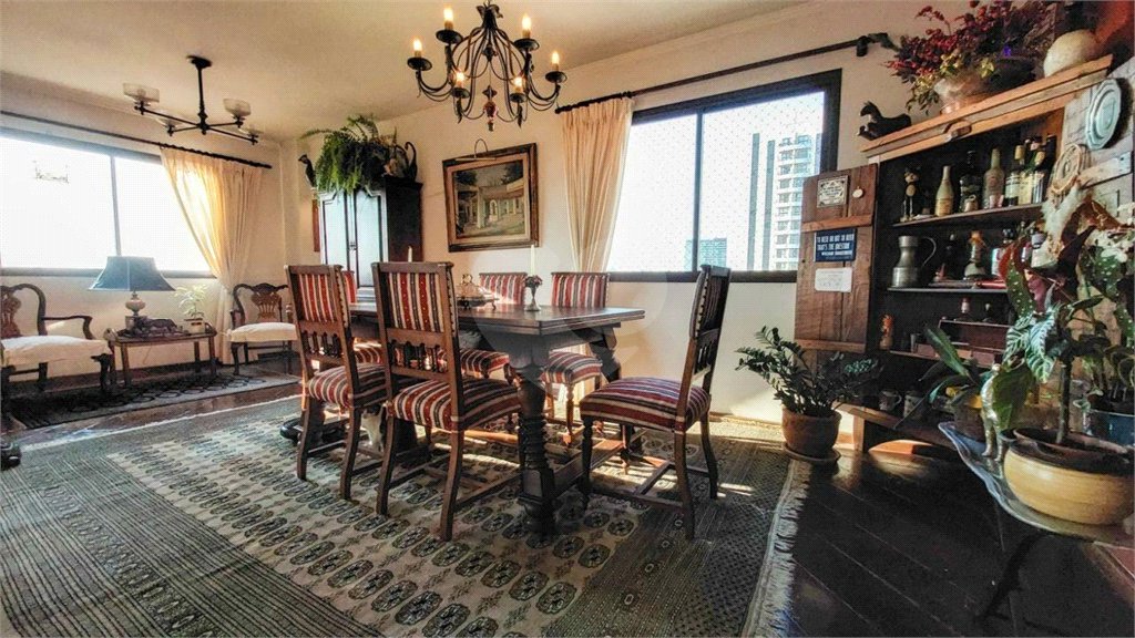 Apartamento à venda com 3 quartos, sendo 1 suíte, em Jardim Brasil (zona Sul), São Paulo, SP