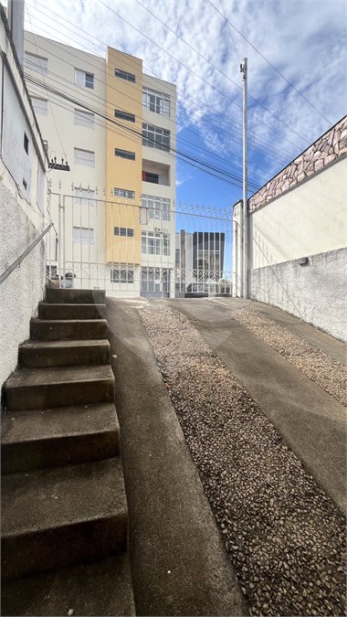Casa Térrea com 3 dormitórios no Centro de Atibaia