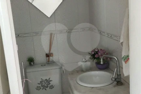 Casa com 132m² , 3 dormitórios , 1 suíte , 4 vagas , à venda no Jd. Bela Vista , em Santo André.