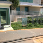 APARTAMENTO MOBILIADO EM FRENTE AO SHOPPING 02 DORMITÒRIOS
