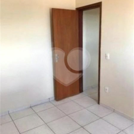 Investimento Certeiro na Gleba 1: Apartamento 1 DormItório, Quintal e Localização que Aluga Fácil