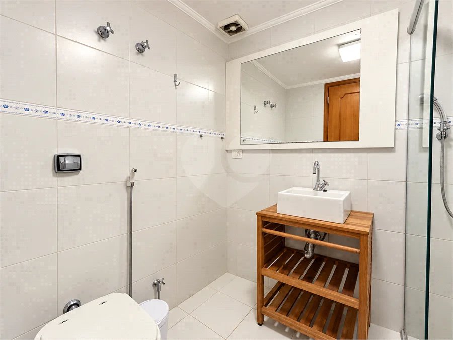 Apartamento com 3 dormitórios sendo 1 suíte à venda em Higienópolis, São Paulo - SP
