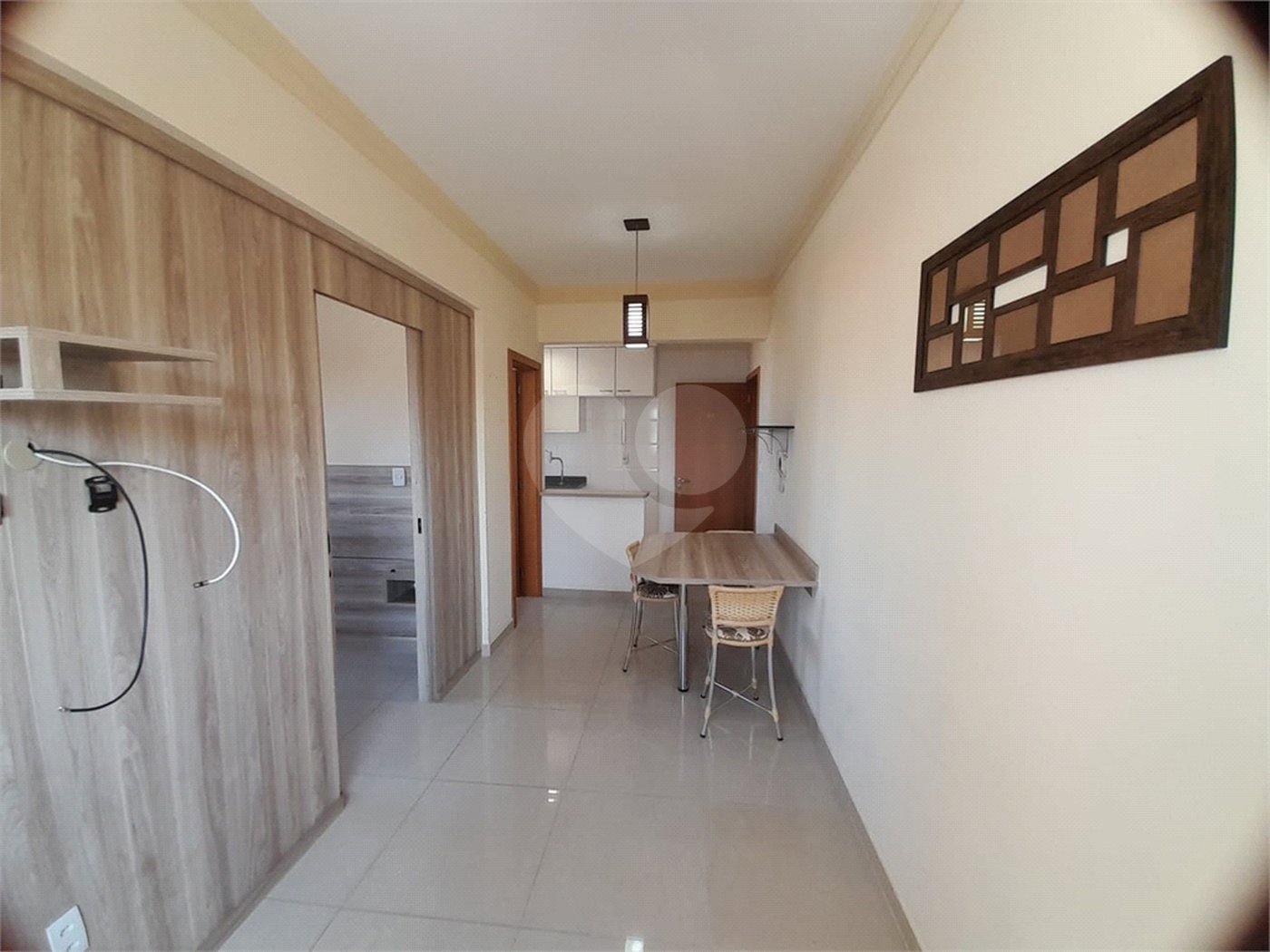 Apartamento à Venda ou para Locação no Edifício Marchal Estilo - São Carlos