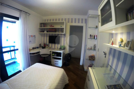 Apartamento 215m² no Anália Franco - 3 suítes