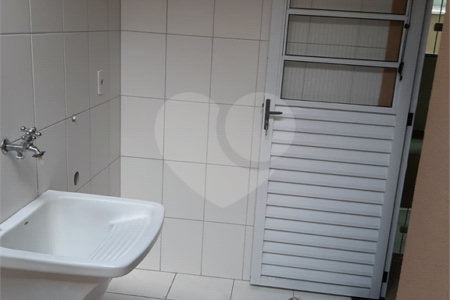 Casa em condomínio com 55m² , 2 dormitórios , sendo 2 suítes , 2 vagas , à venda na Penha.