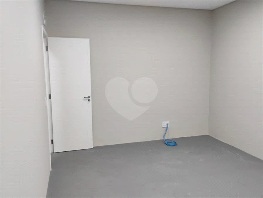 Aluga-se Salão Comercial na Vila Mascote