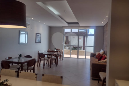 Apartamento á venda no Condomínio Edifício Murano