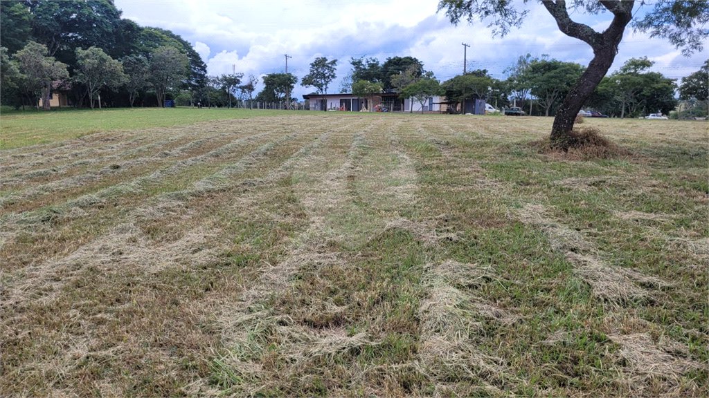 Loteamento Residencial no Condomínio Vila Pinhal do Broa.
