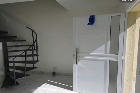 Sobrado à venda com 2 quartos no condomínio Ville de Vie 2, Cotia - SP