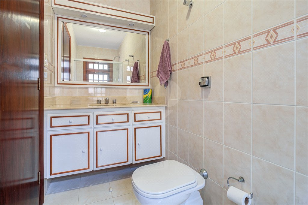 Casa à venda com 3 suítes no condomínio Canumá, São Paulo - SP
