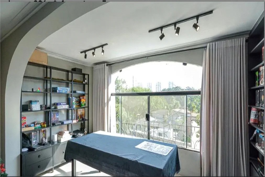 Casa de Condomínio Fechado 4 quartos - 2 suítes, 533 m² área construída - Jardim Marajoara