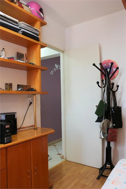 Apartamento à venda com 3 quartos, sendo 1 suíte,  em Vila Gomes, São Paulo, SP