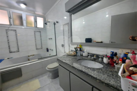 Casa para alugar com 4 quartos, sendo 2 suítes,  em Alto da Boa Vista, São Paulo, SP