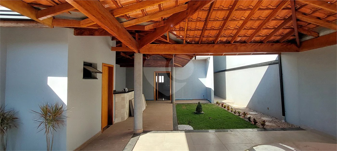 Casa à venda com 3 quartos, sendo 1 suíte,  no condomínio Residencial Mônaco, Piracicaba - SP