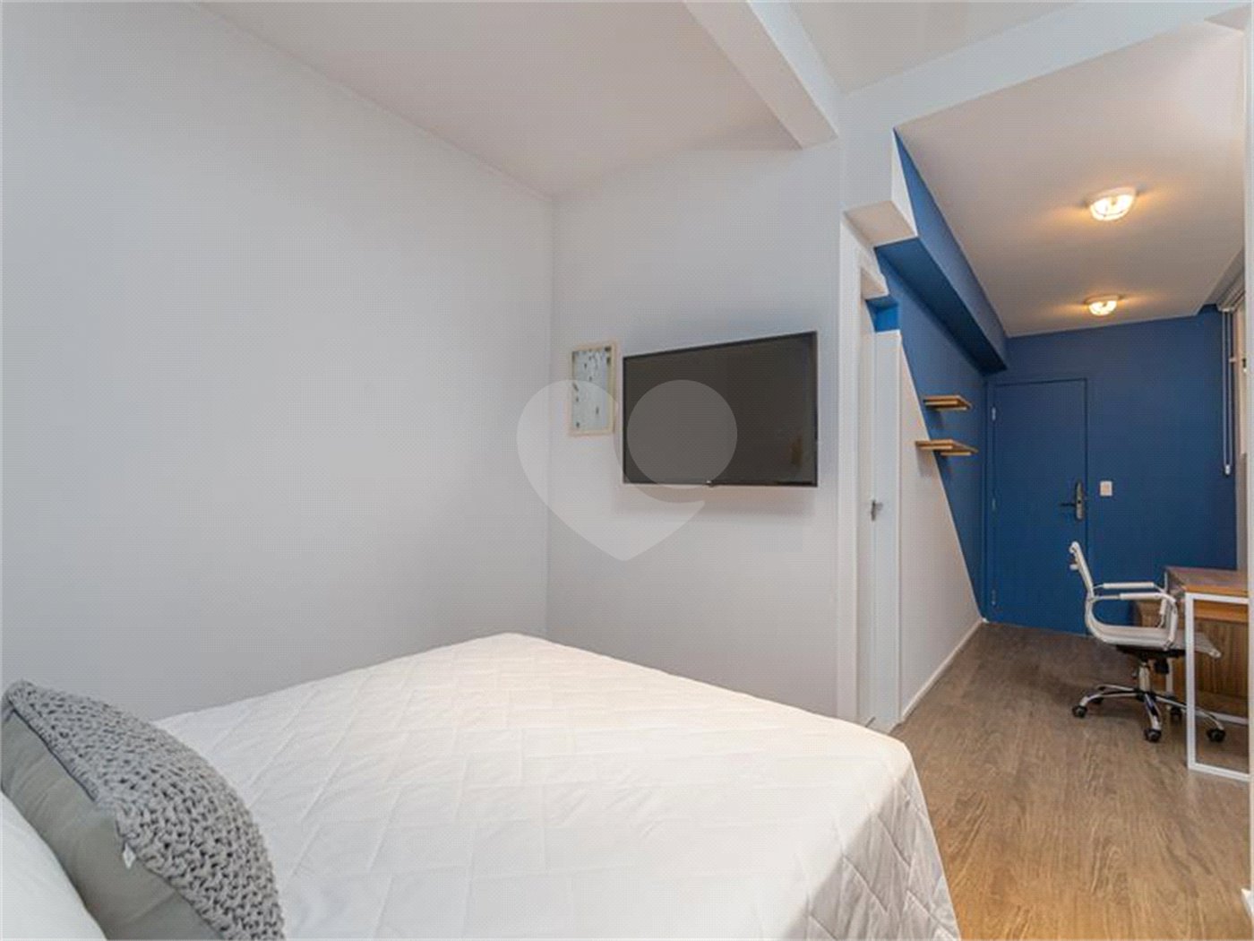 Excelente oportunidade para reformar e ficar com o apartamento dos seus sonhos!