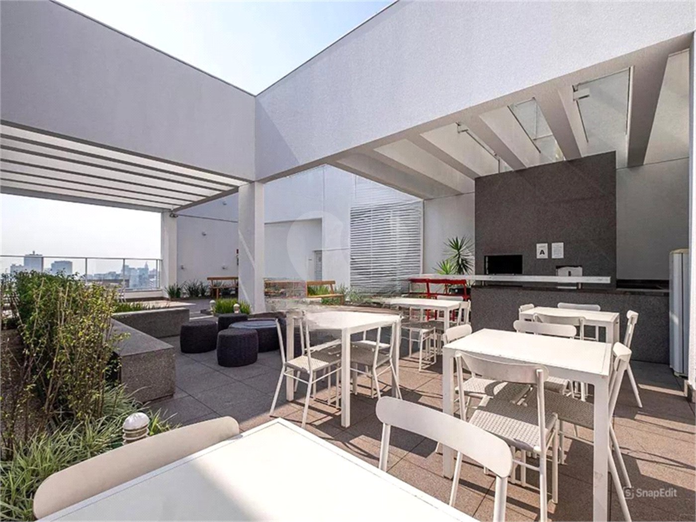 Excelente apartamento de 35m², mobiliado e com vaga, na Consolação