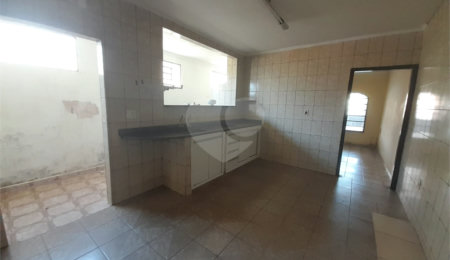 Casa à venda com 2 quartos, sendo 1 suíte,  em Parque Industrial, São Carlos, SP
