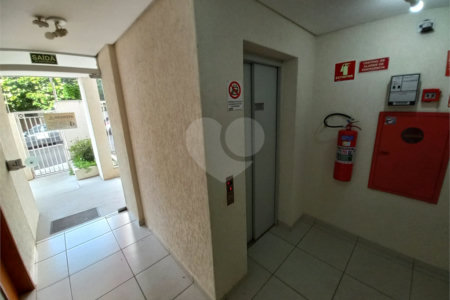Apartamento no Condomínio Veneza