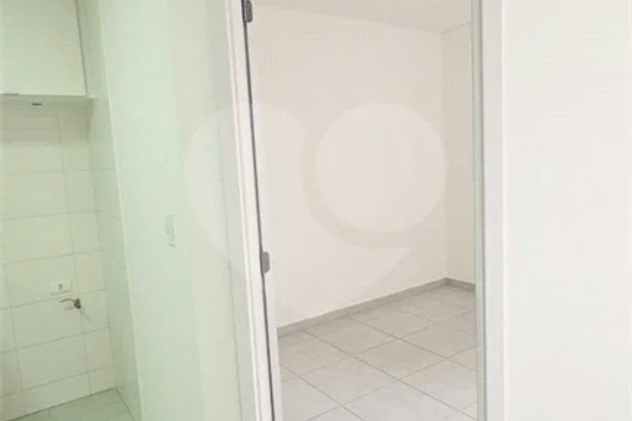 Vende-se apartamento novo na Mooca