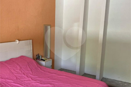 Casa Térrea à venda com 3 quartos, sendo 1 suíte,  em Socorro, São Paulo, SP