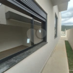 Casa exclusiva em Atibaia de alto padrão com 3 suítes, piscina, espaço gourmet, condomínio fechado, aceita financiamento