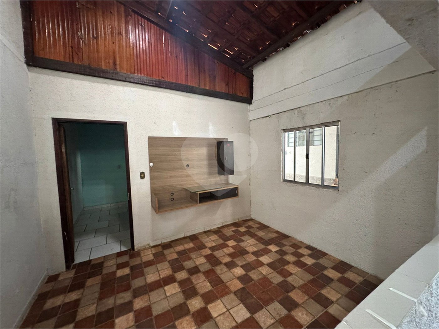 Casa á venda, com 2 Dormitórios e Edícula, em São Carlos-SP.