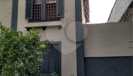 Casa à venda com 6 quartos, sendo 1 suíte, em Mooca, São Paulo, SP