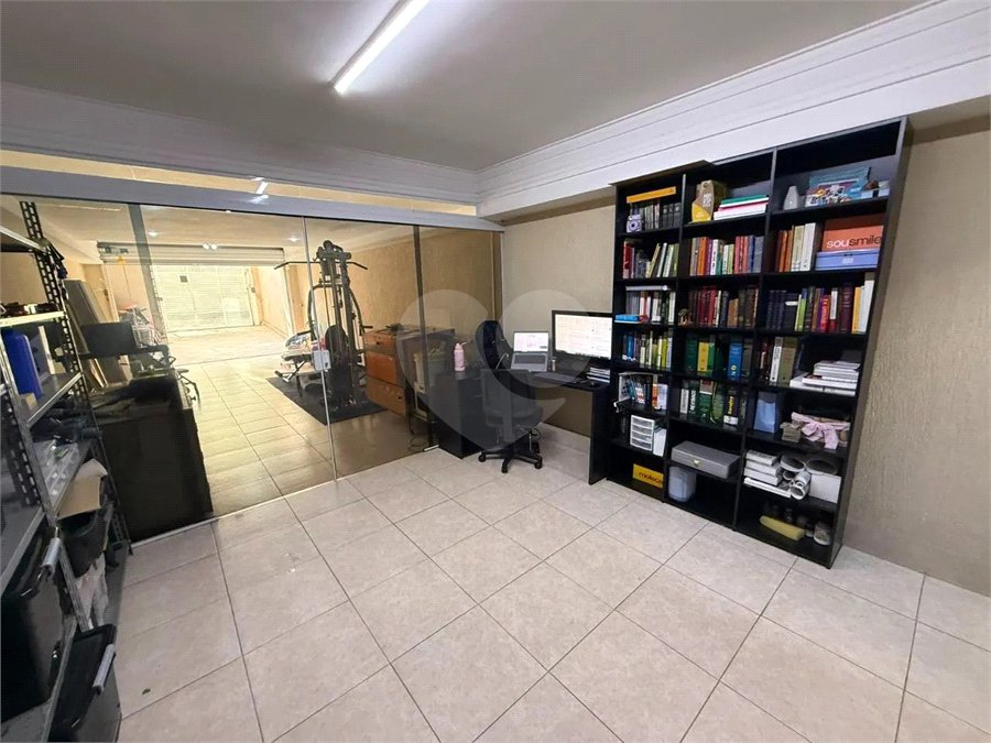 Casa à venda com 4 quartos em Vila Fiat Lux, São Paulo