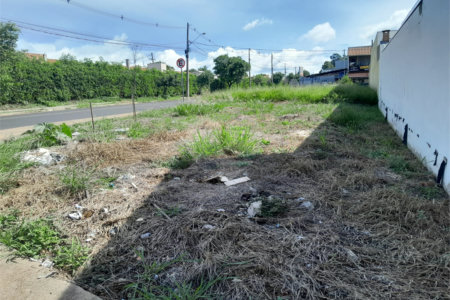 Terreno para venda no Parque dos Flamboyant em São Carlos.